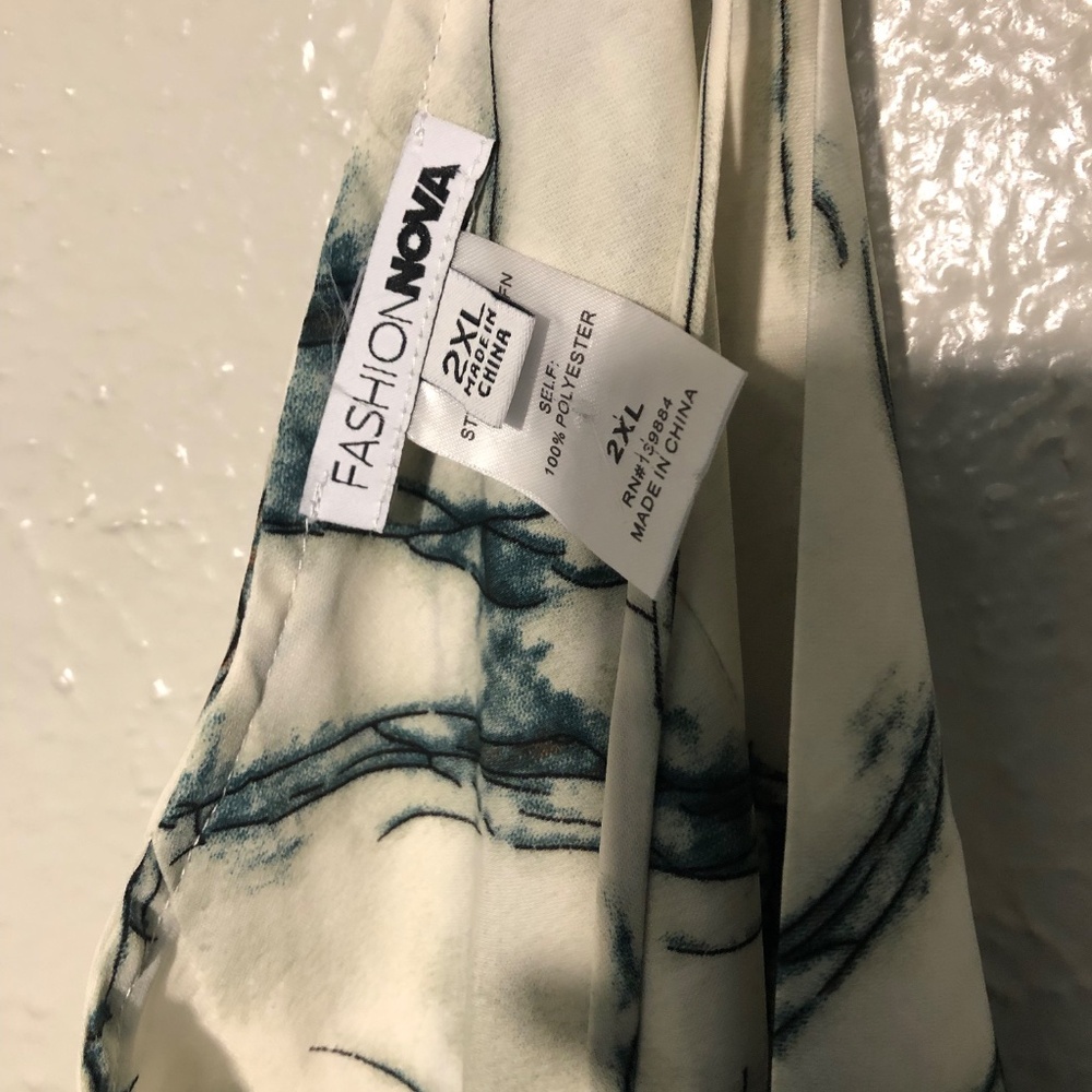 Fashion Nova top - Picture 3 of 5